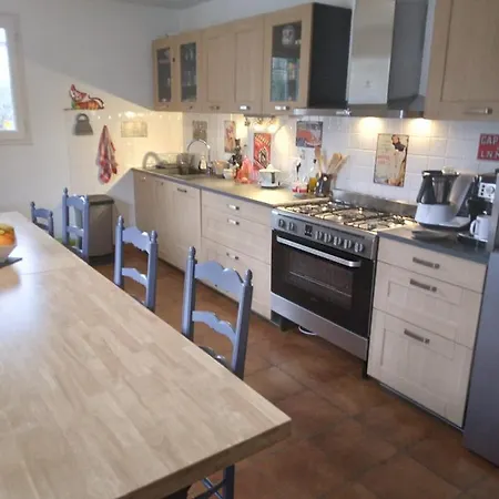 Room In Bb - Breakfast Included Ten Minutes From Lac De La Raviege Гостевой дом
